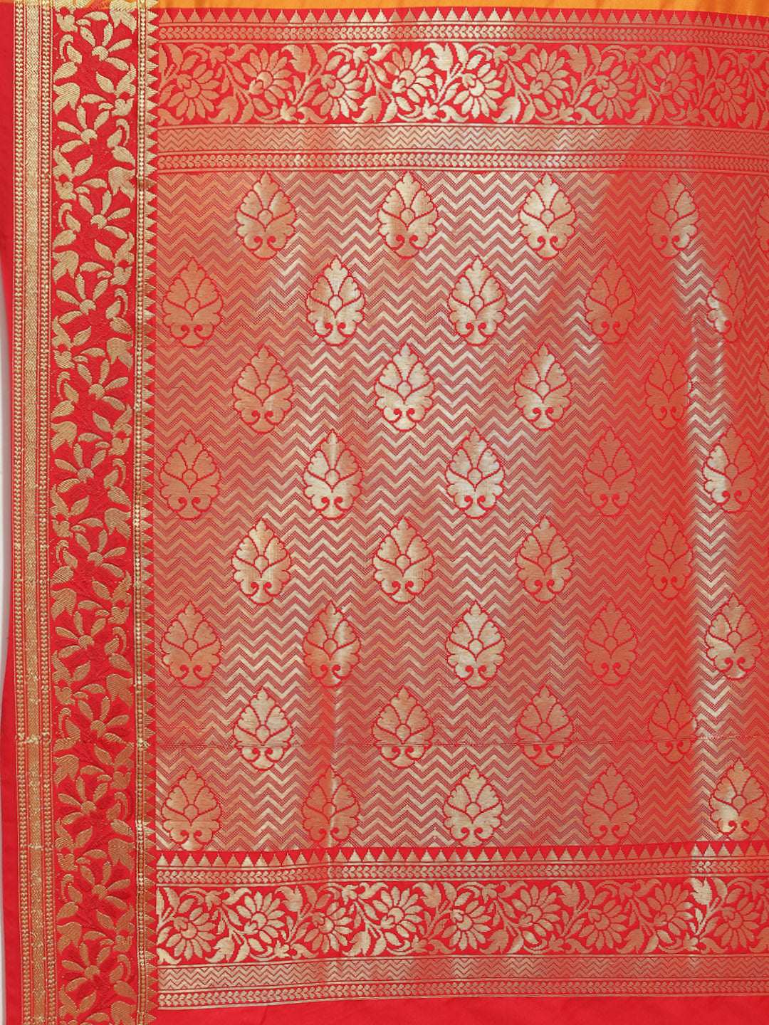 Orange Floral Ethnic Motifs Banarasi Silk Saree with Contrast Pallu