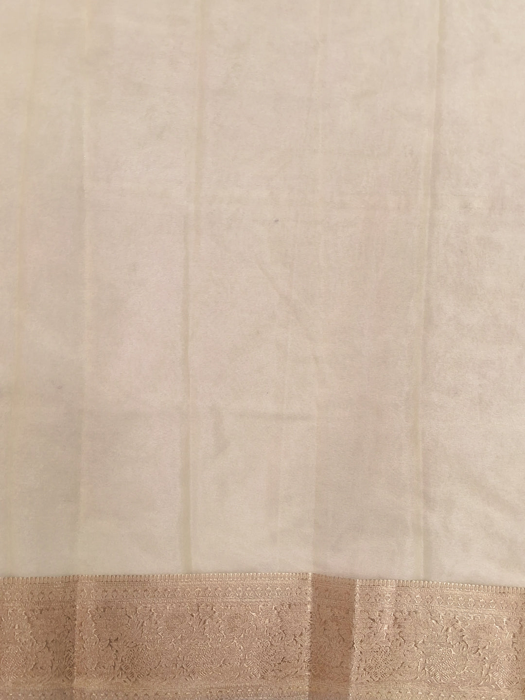 Cream Floral Printed Silk Saree with Zari Border and Rose Motif