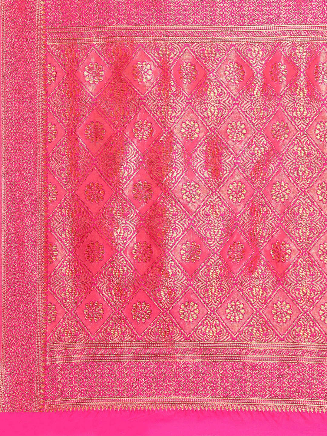 Coral Banarasi Floral Woven Silk Saree & Contrast Blue Border Blouse