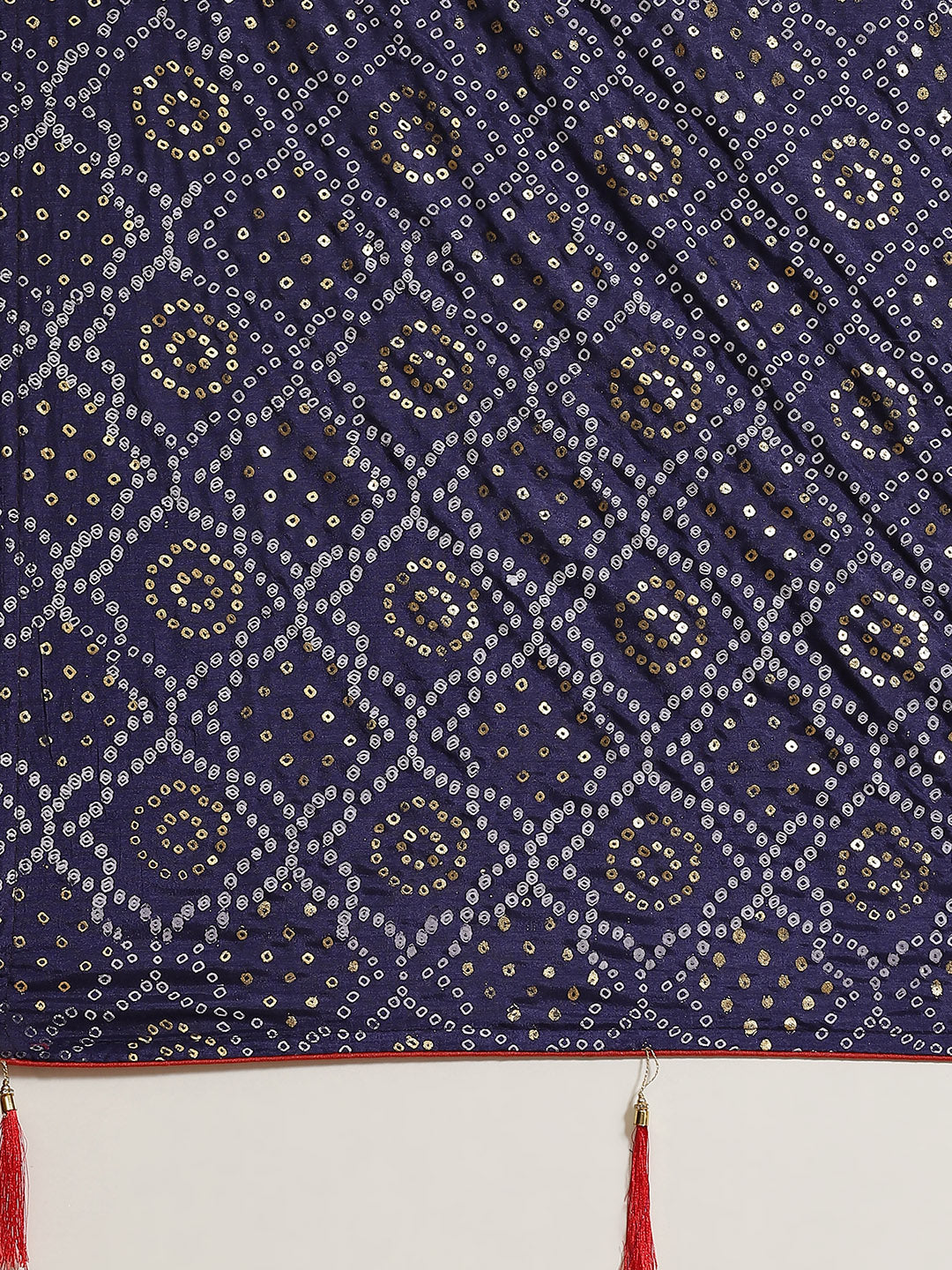 Silk Batik Bandhani Print Saree With Contrast Blouse & Matching Belt