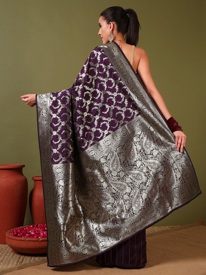 Banarasi Intricate Floral Motifs Zari Hand Woven Traditional Handloom Satin Silk Saree