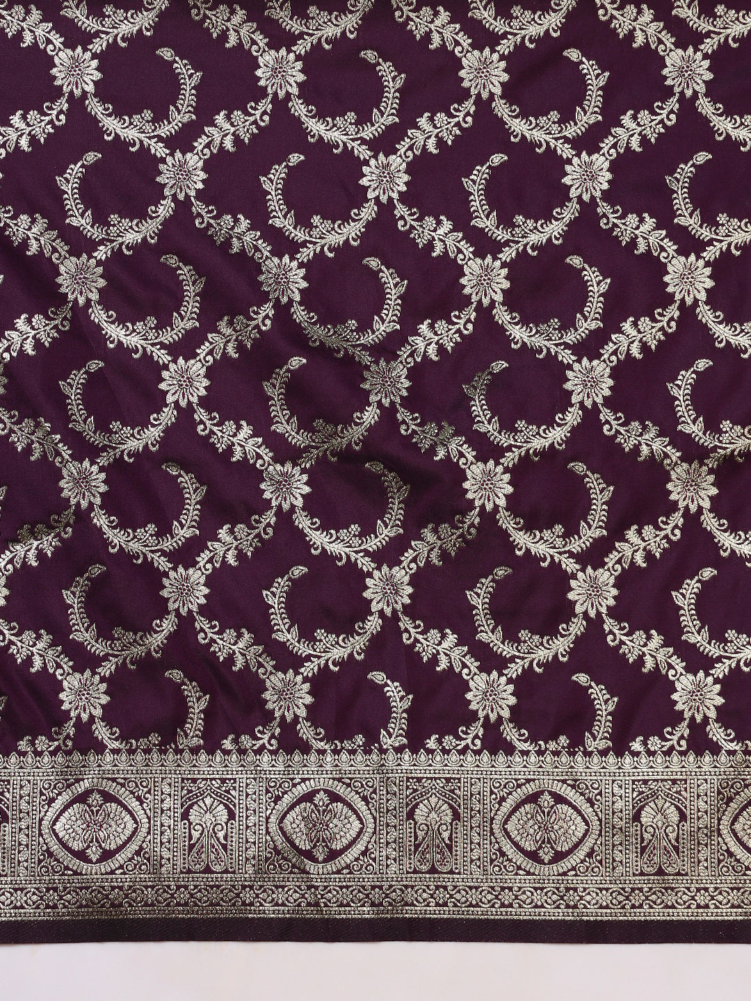 Banarasi Intricate Floral Motifs Zari Hand Woven Traditional Handloom Satin Silk Saree