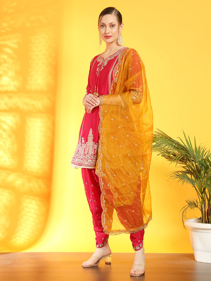 Intricate Zari Gotta Patti Embroidered Kurta Dhoti Set & Scalloped Organza Dupatta