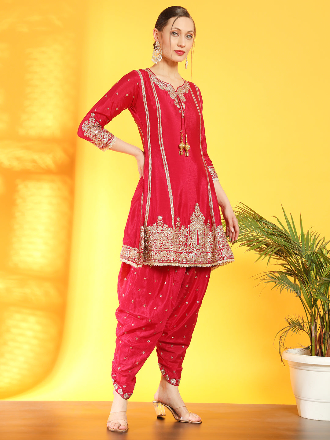 Intricate Zari Gotta Patti Embroidered Kurta Dhoti Set & Scalloped Organza Dupatta