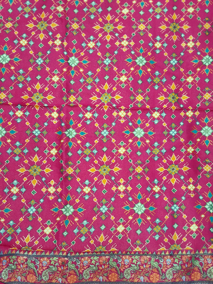 Patola Print Silk Saree with Blouse Piece