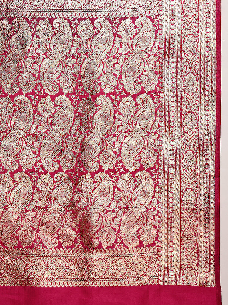 Traditional Handloom Banarasi saree with Intricate Zari Weaving