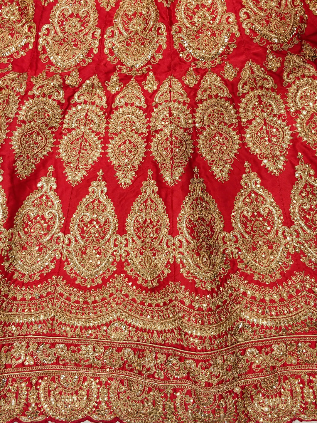 Gold & Red Satin Heavy Zari Embroidery Semistitched Lehenga Choli With Net Dupatta