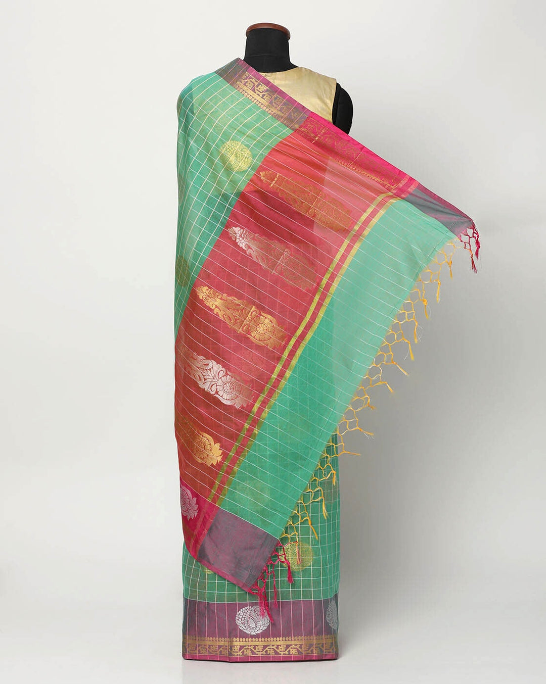 Blouse Pastel Chanderi Saree With Ethnic Motifs Weaving With Zari And Resham And Contrast Pallu, Border Attached Matching Blouse