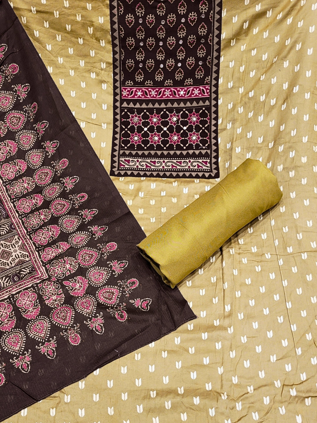 Ethnic Ajrak Block Print Cotton Suit Dupatta with Mirror Embelishments & Contrast colors