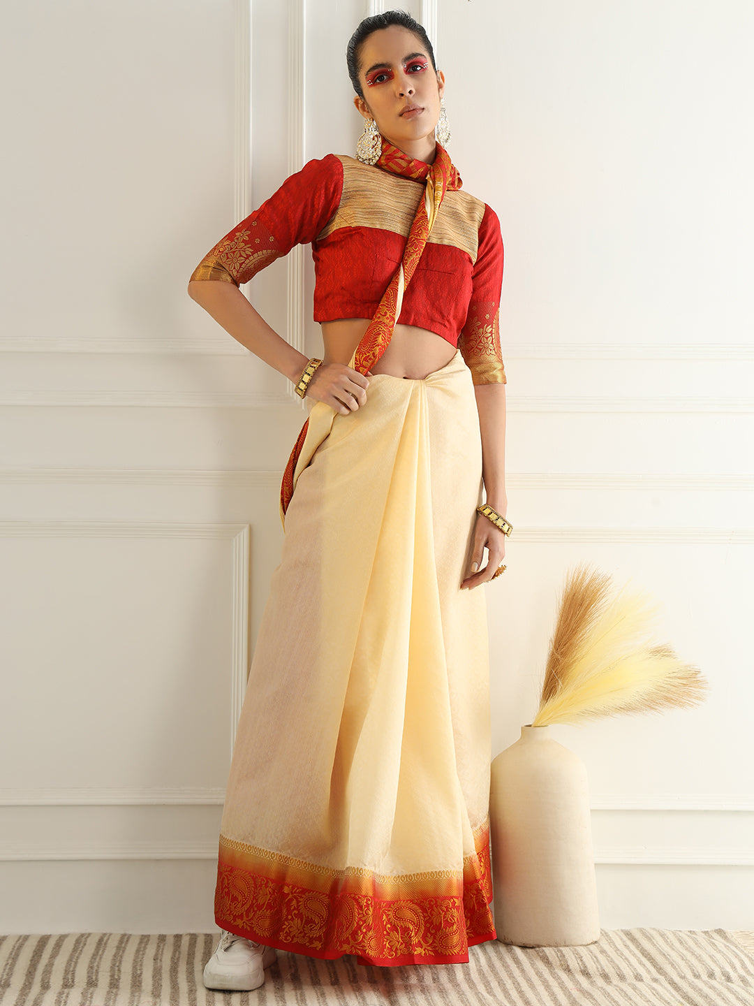 Colorblocked Banarasi Silk Saree with Zari Woven Paisley Motifs Border