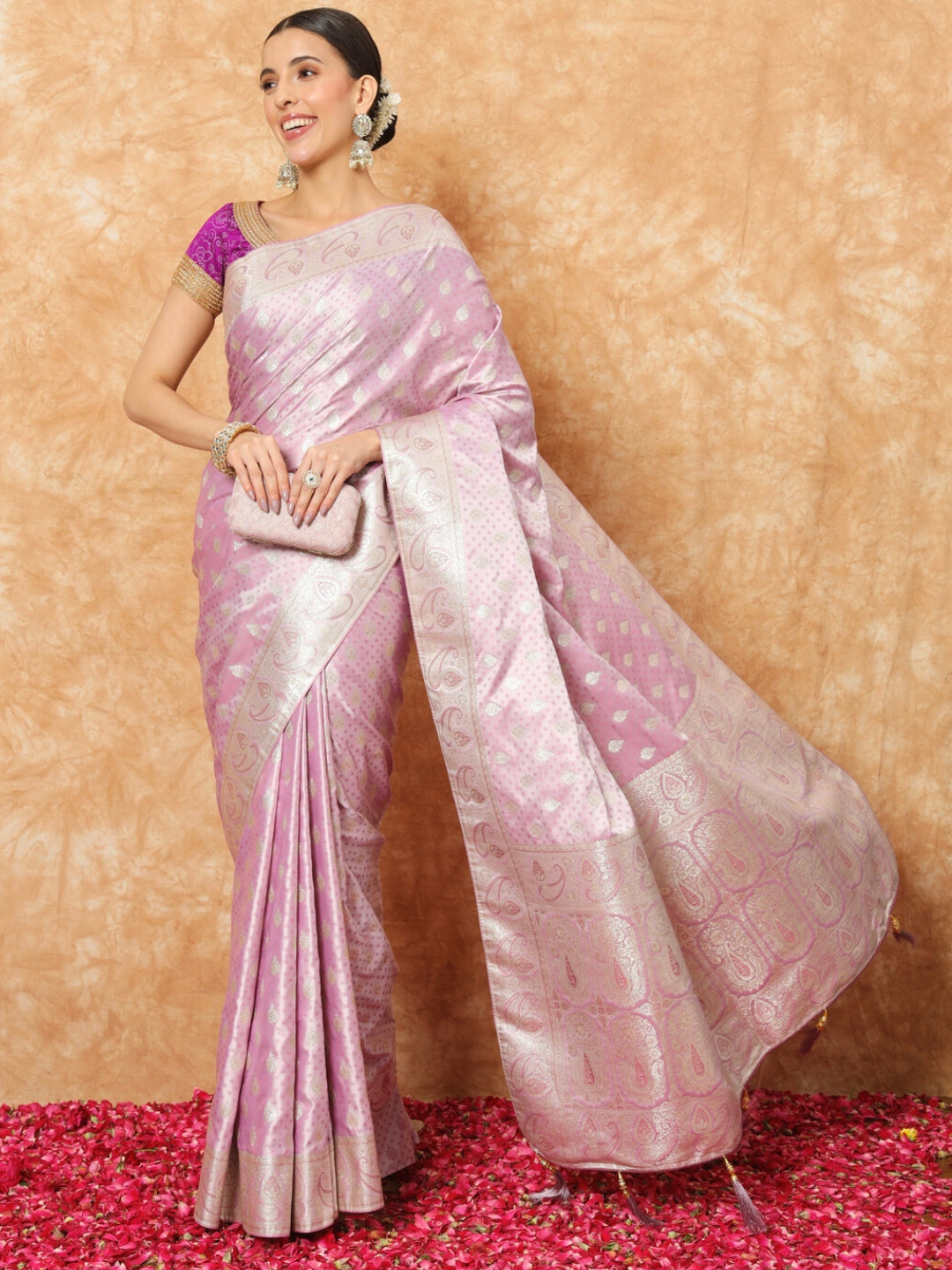 Chhabra 555 Banarasi Pastel Handloom Silk Saree with Light Gold Zari Weaving & Paisely Border