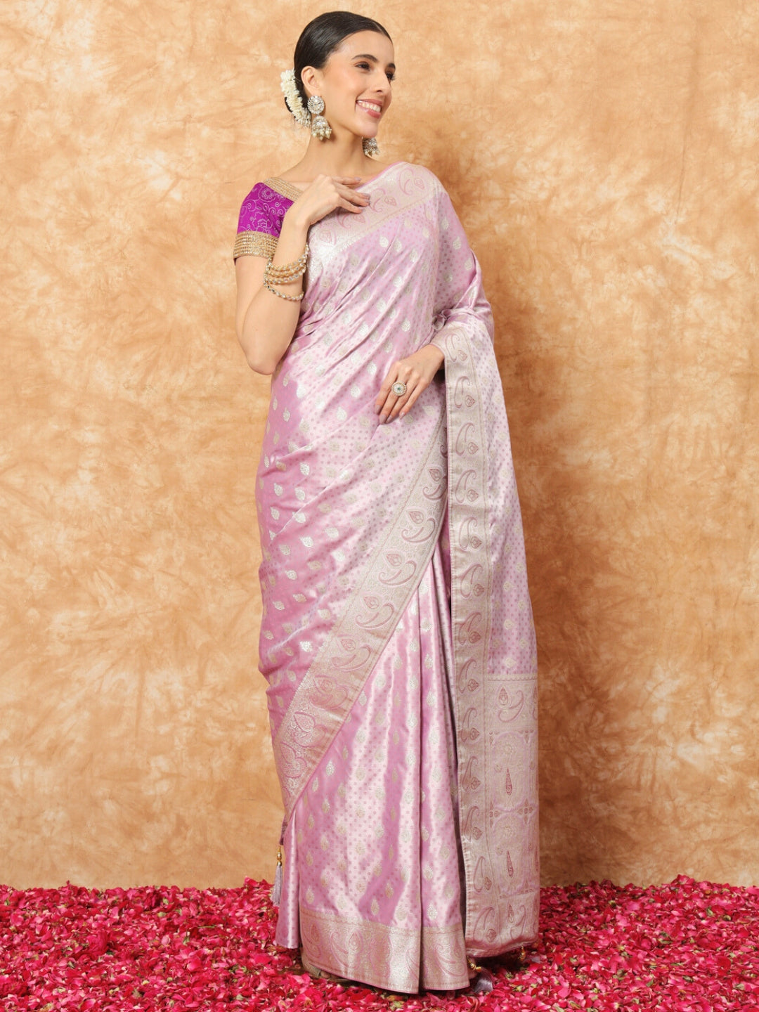 Banarasi Pastel Handloom Silk Saree with Paisely Border