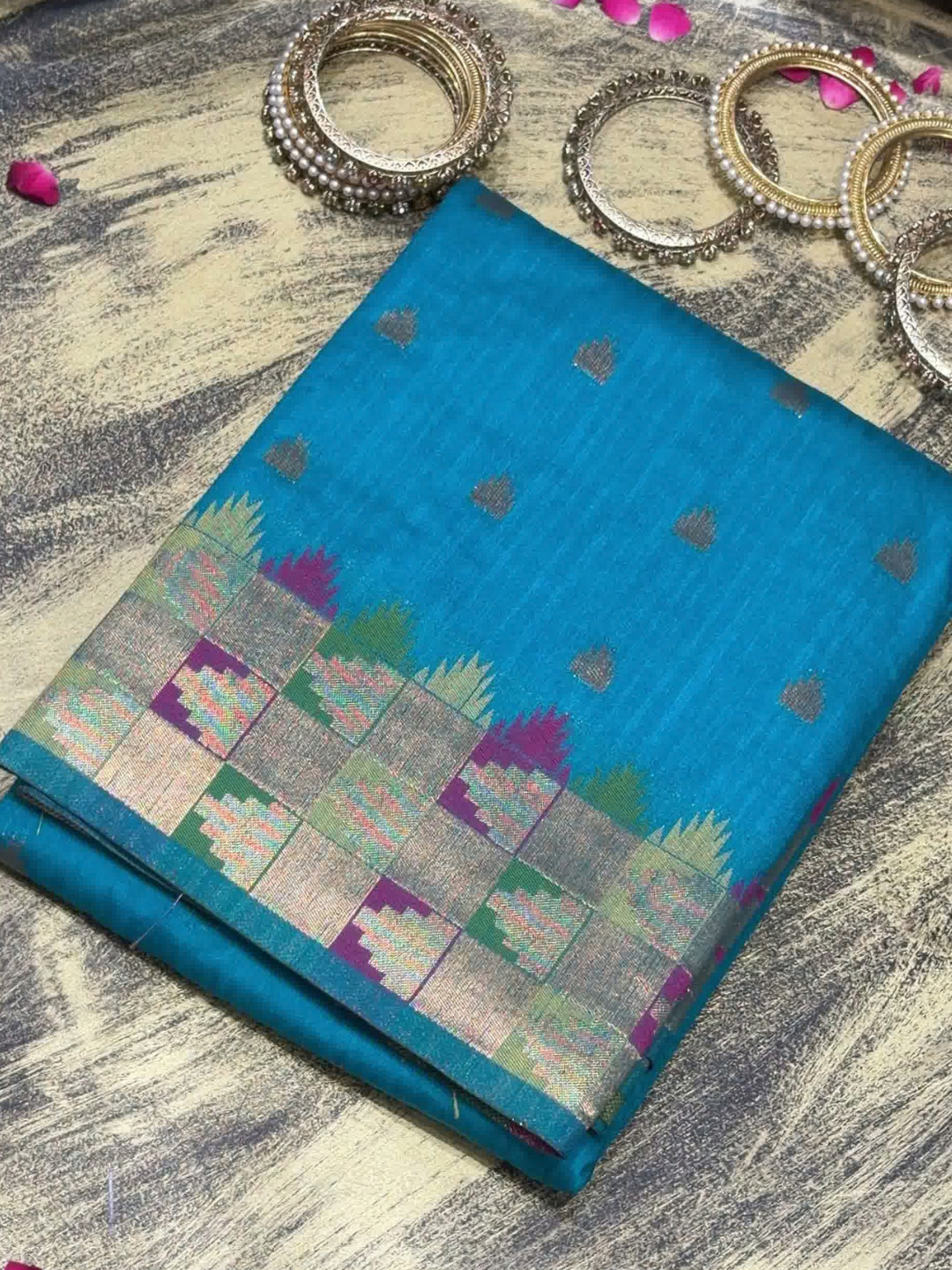 Blue Woven Booti Saree with Multicolor Checkered Pallu