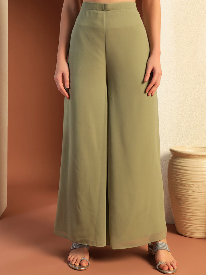 Chikankari Thread Embroidered High Slit Kurta set with Scalloped Sequinned Border & Belt