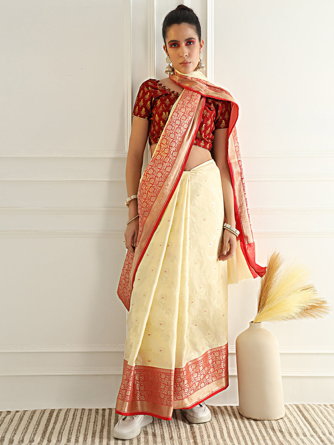Colorblocked Banarasi Silk Saree with Meenakari Zari Floral Motifs