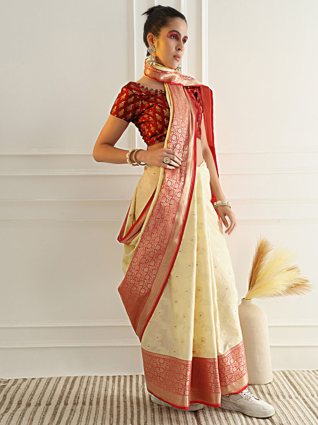 Colorblocked Banarasi Silk Saree with Meenakari Zari Floral Motifs