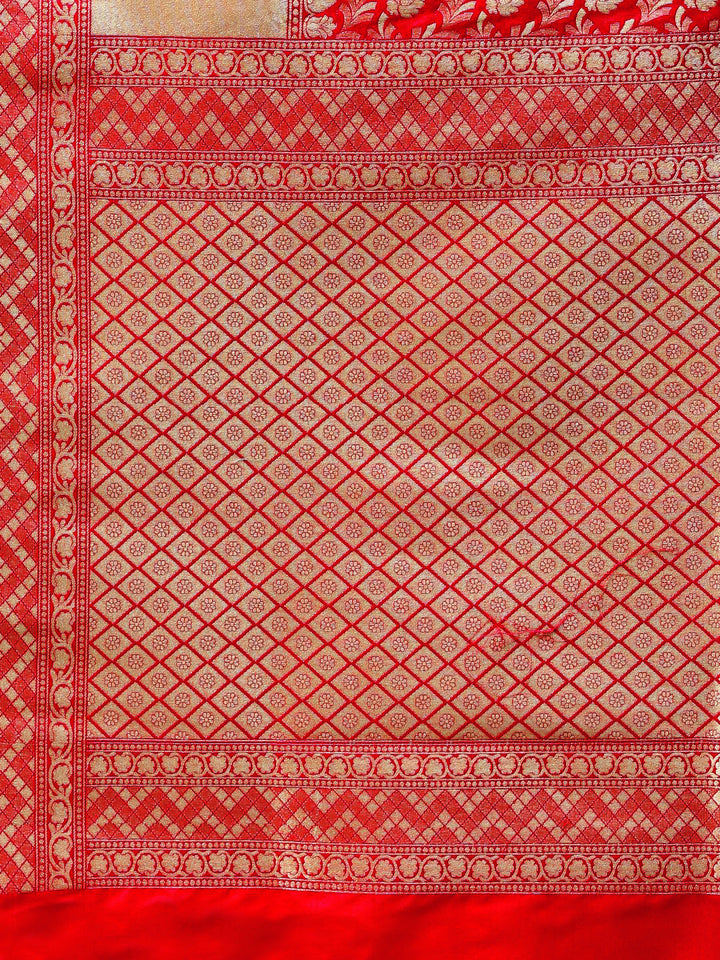 Red Banarasi Handloom Silk Saree with intricate zari woven floral motifs