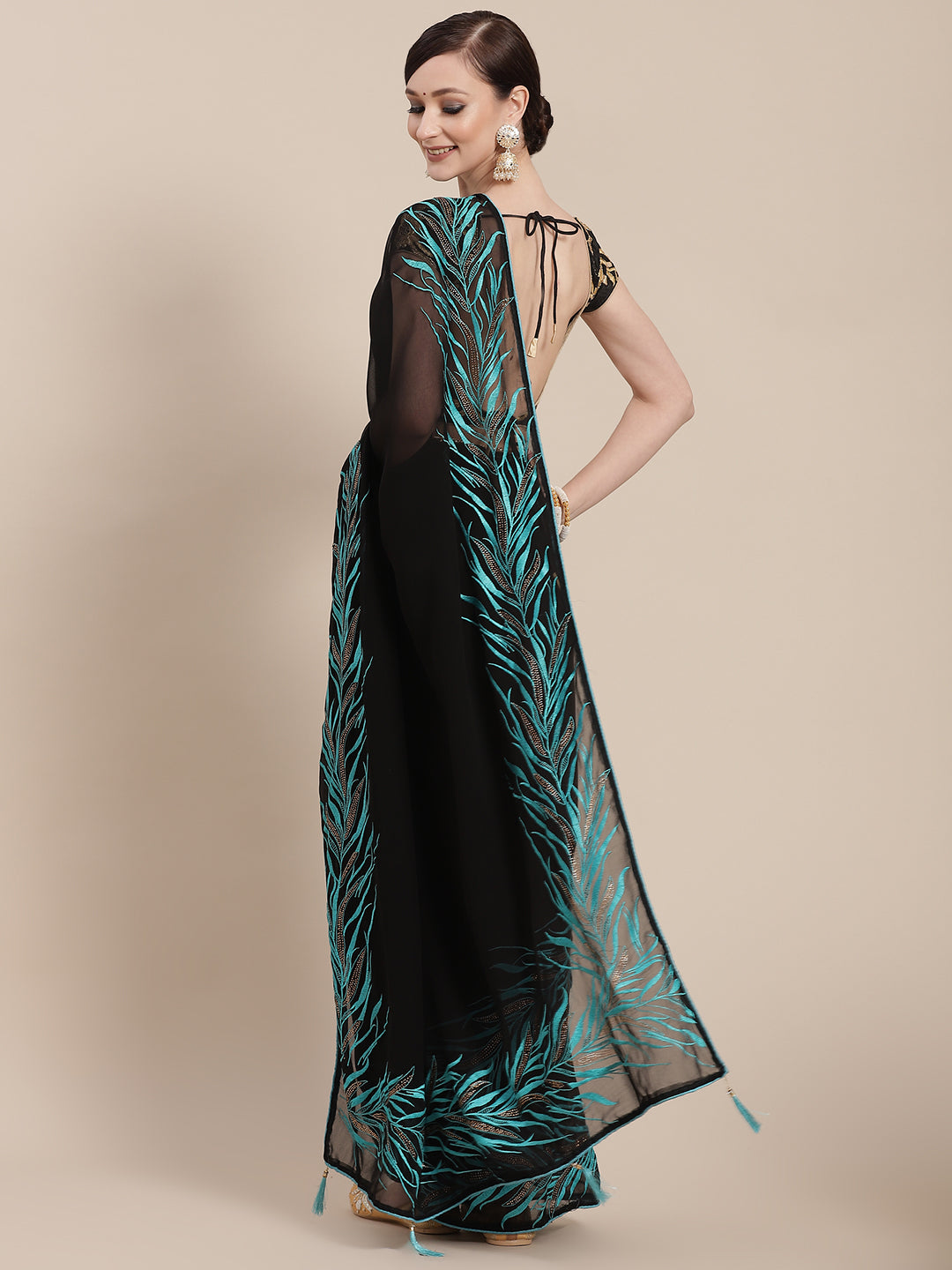 Black Georgette Sree with contrast Resham Embroiderey & Embellishments