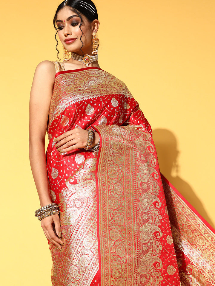 Red Handloom Kanjeevaram Silk Bridal Wedding Saree with Gold Zari