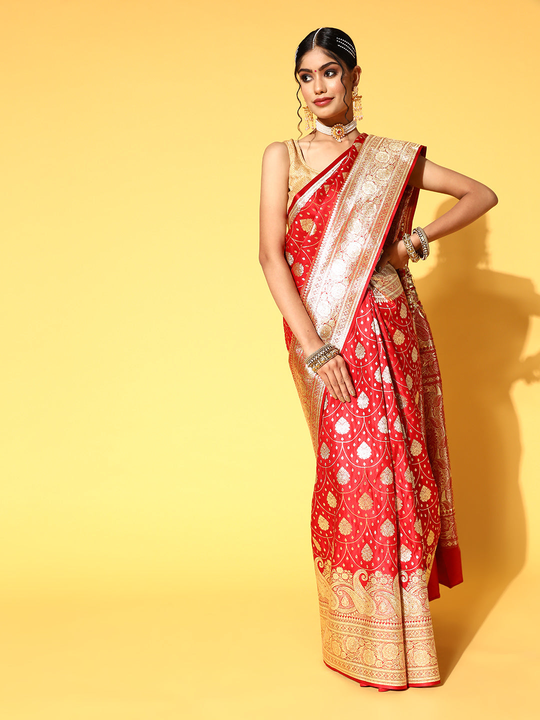 Red Handloom Kanjeevaram Silk Bridal Wedding Saree with Gold Zari