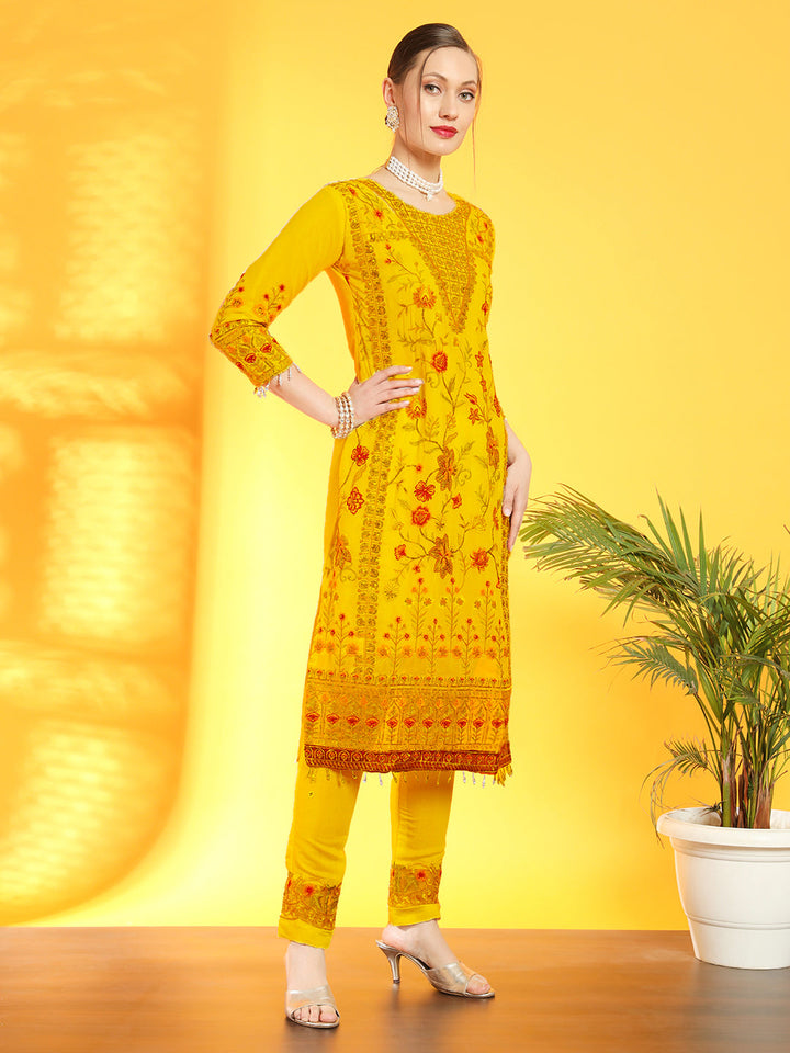 Floral Sequinned Georgette Kurta Set With Scalloped Resham Kantha Embroidery Dupatta