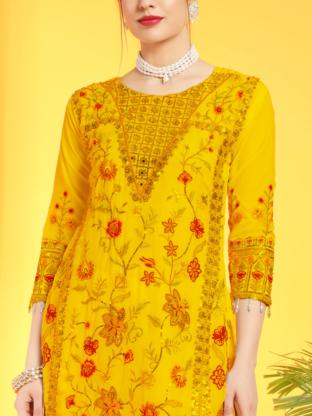 Floral Sequinned Georgette Kurta Set With Scalloped Resham Kantha Embroidery Dupatta