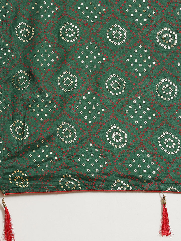 Batik Bandhani Pattern Silk Saree With Contrast Blouse & Matching Belt