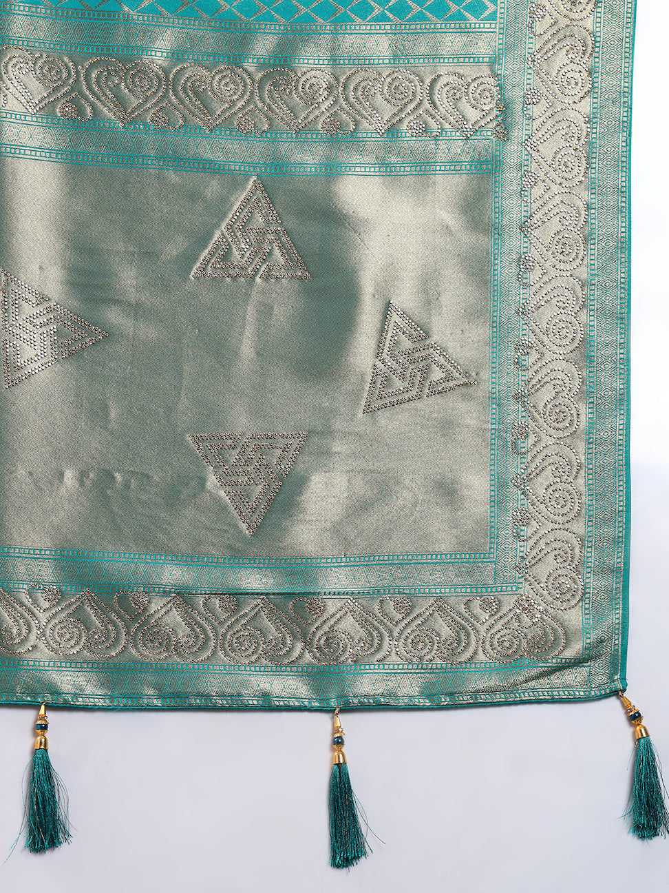 Banarasi Handloom saree with Lattice Weaving & Crystal Embellished Heart Motif Border