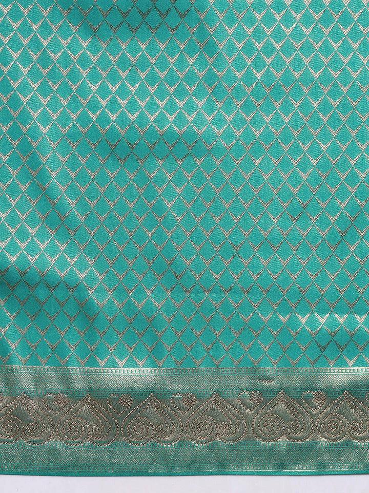 Banarasi Handloom saree with Lattice Weaving & Crystal Embellished Heart Motif Border