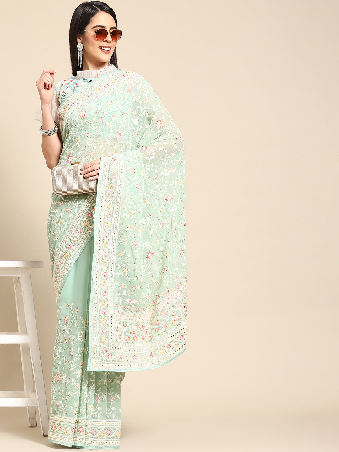 Pastel Green Georgette White Thread Floral Embroidered Ethnic Saree