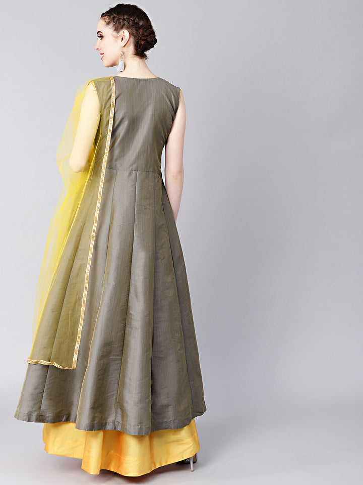 Floor-length Kurta Set with Handloom Banarasi Silk Jacket