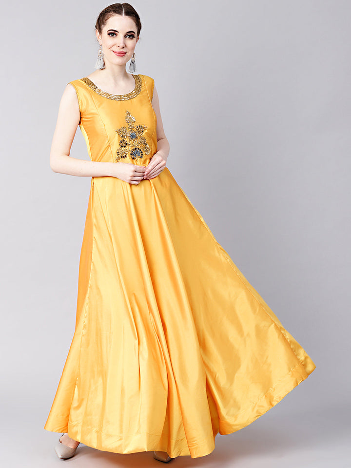 Floor-length Kurta Set with Handloom Banarasi Silk Jacket