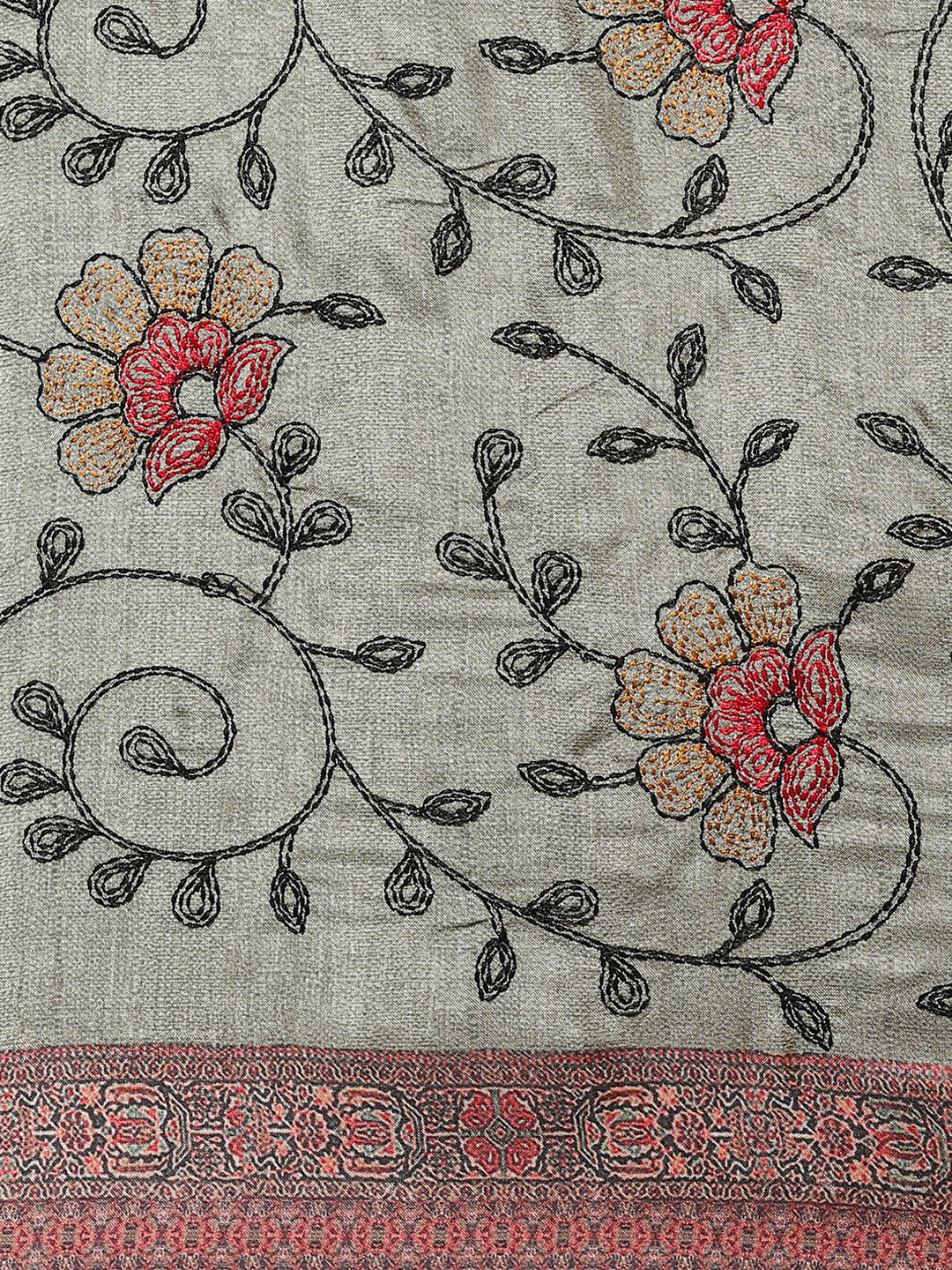 Kantha Resham embroidered Half-and-Half Saree with Traditional kalamkari Print in pleats