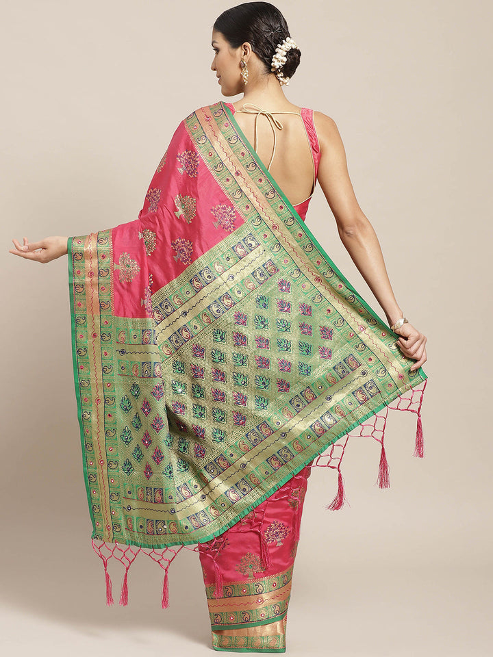 Banarasi Jamdani inspired Paisley Saree with Zari woven border and heavy Contrast Pallu