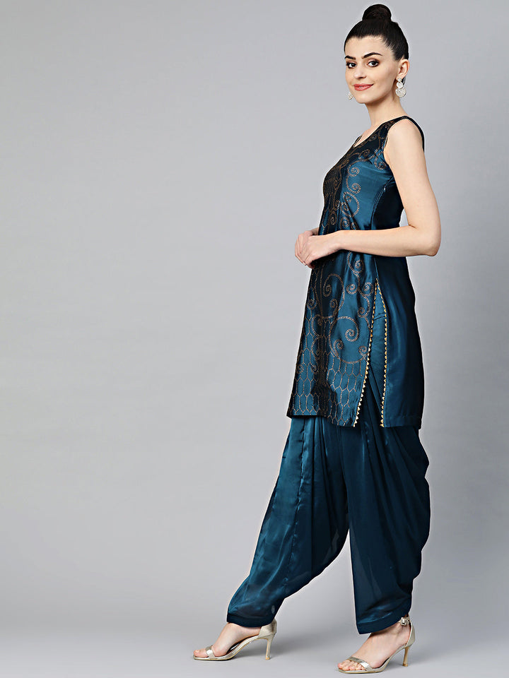 Crystal Embellished Kurta Set With Patiala Salwar