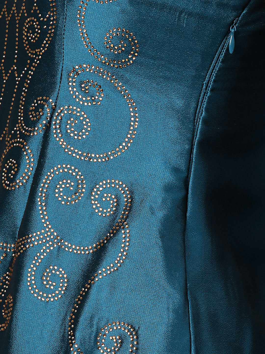 Crystal Embellished Kurta Set With Patiala Salwar