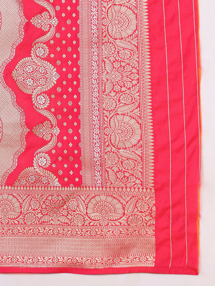 Contemporary Banarasi Handloom saree with Intricate Two-toned Gold Silver Zari Weaving