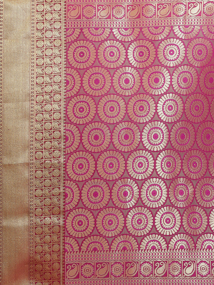 Banarasi Jamdani Embossed Handloom Saree with Paisley Weaving & Contrast Border, Pallu