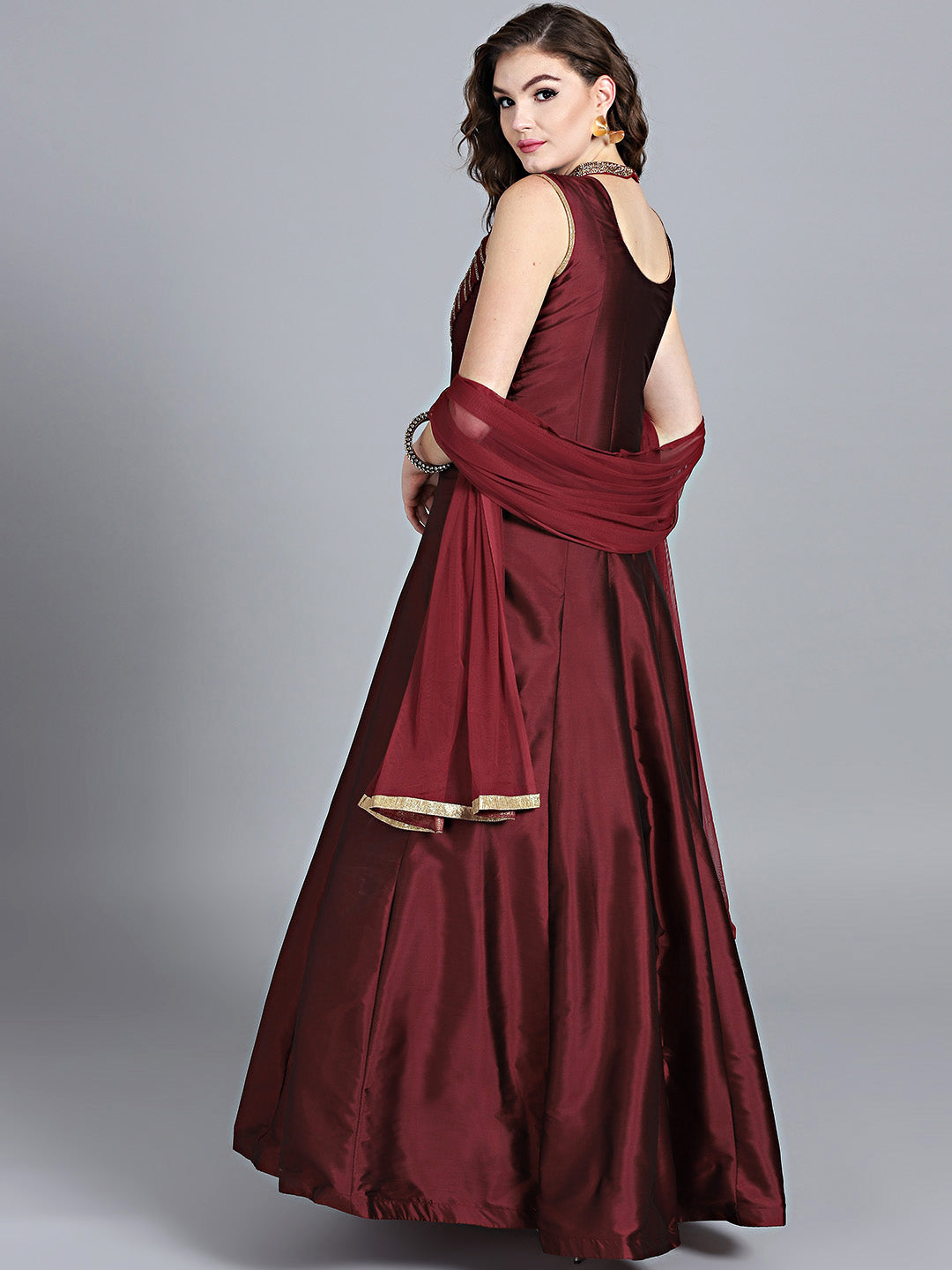 Zircon Embellished High-Neck SIlk Gown