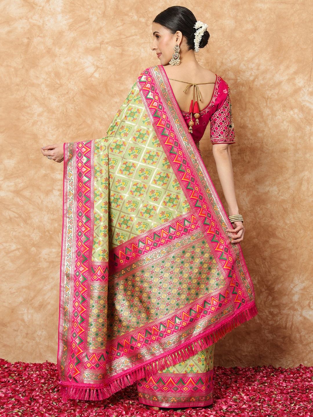 Banarasi Pista Green Silk Saree with Jamdani Geometrical Weaves