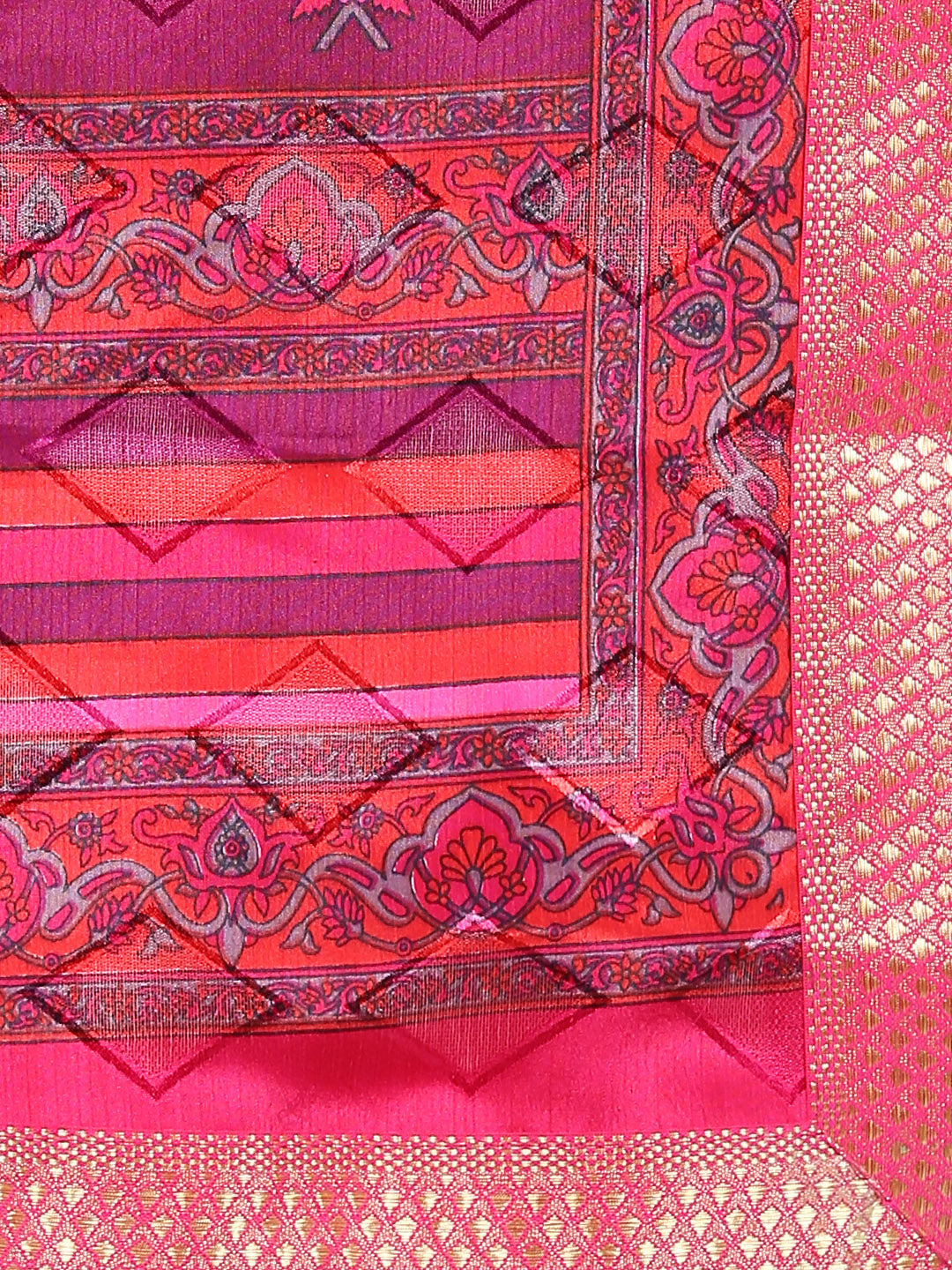 Checked Paisley Print Crepe Saree with Zari Woven Border