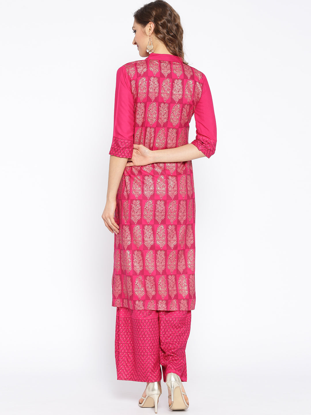 Foil Print Kurta Set in Bold Floral Motifs