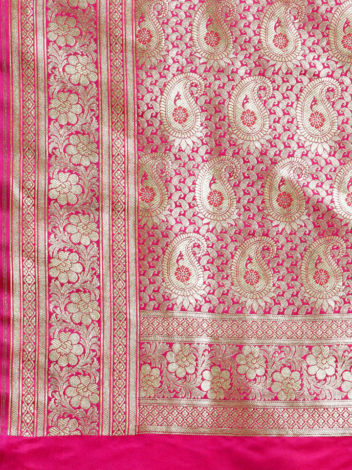 Kanjiwaram silk saree with intricate zari weaving in a jaal pattern
