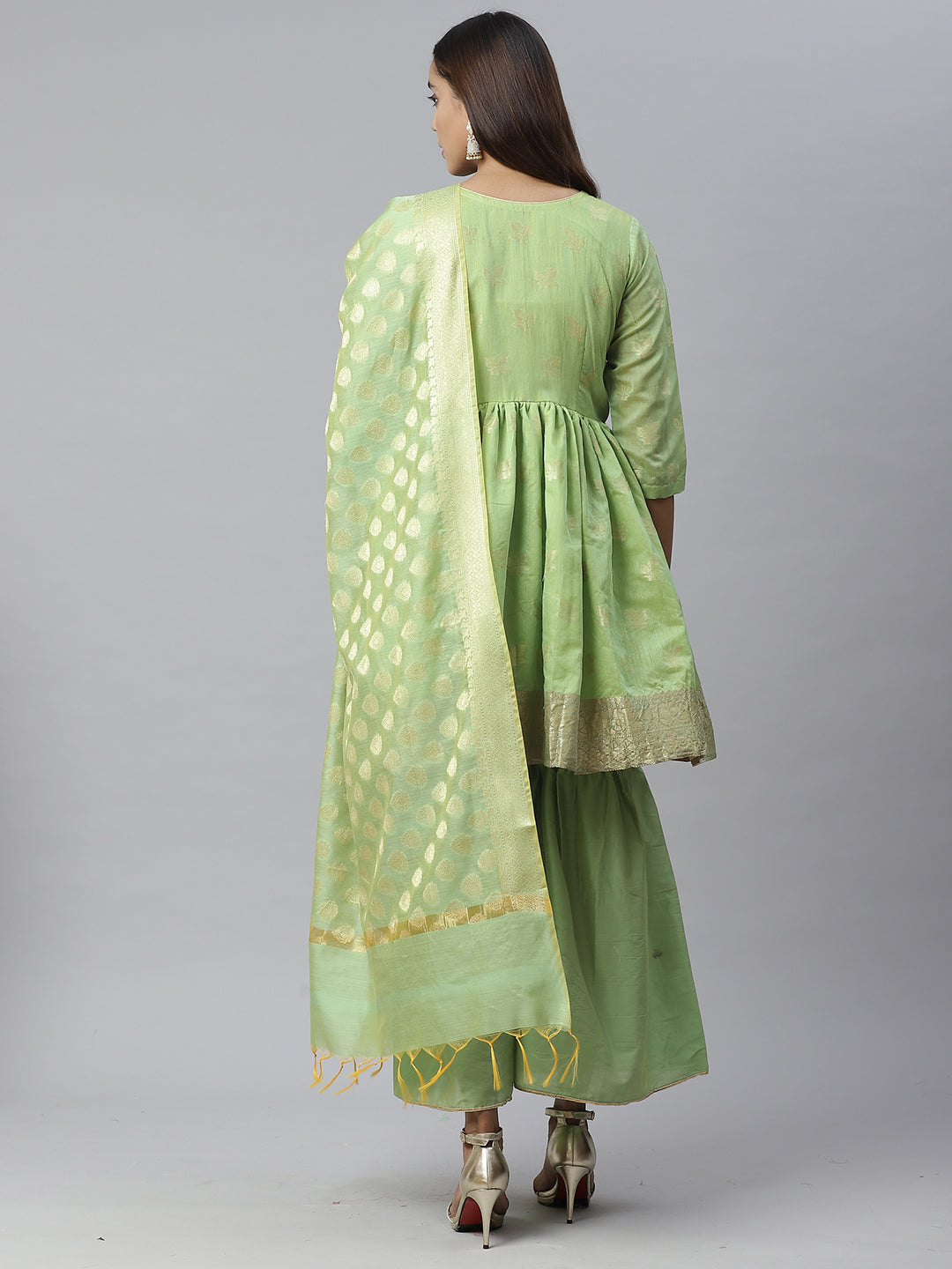Banarasi Kurta Set with Zari meenakari Floral weaving and Handloom dupatta