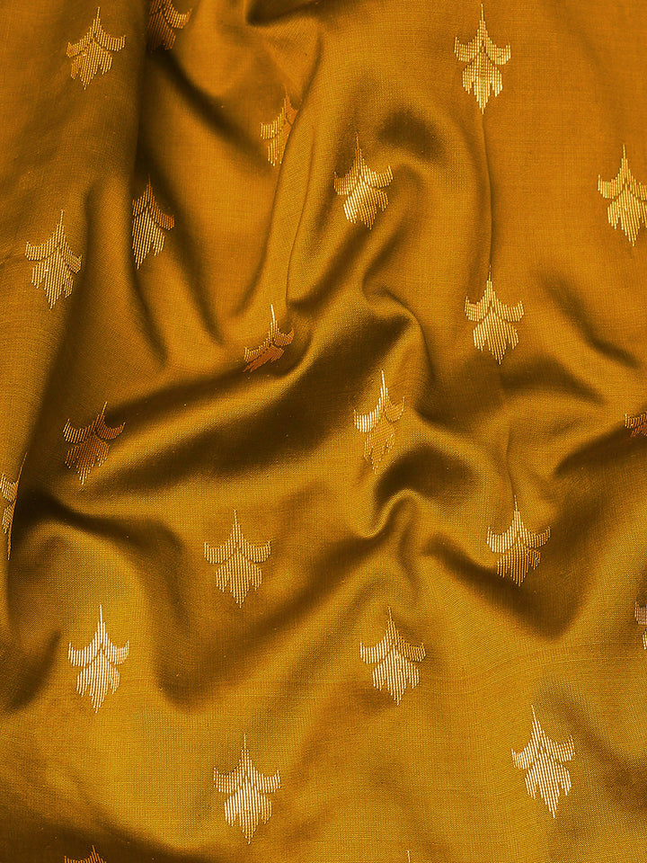 Golden Yellow Zari Embellished Silk Blend Gadwal Handloom Saree