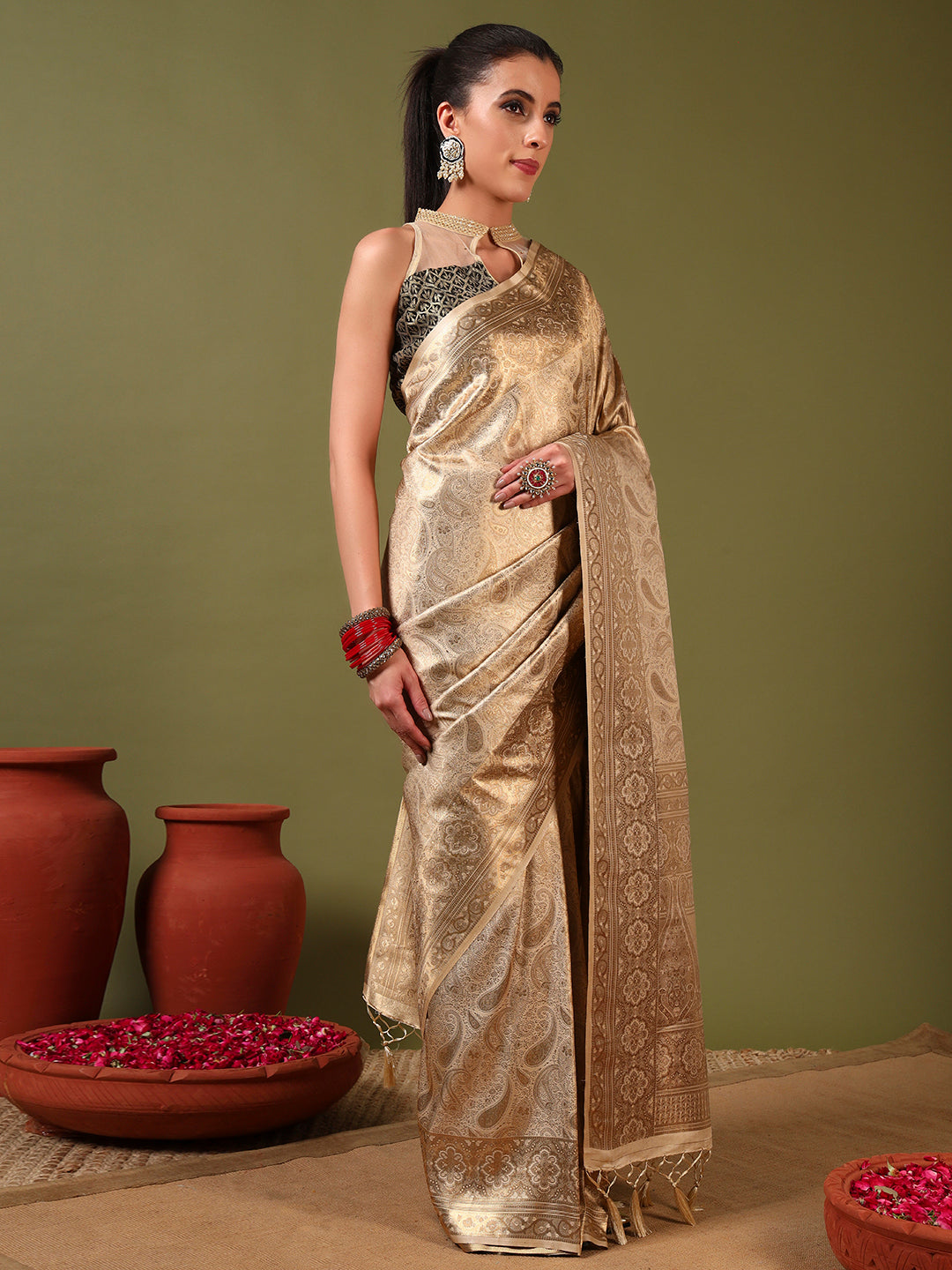 Traditional Banarasi Handloom Silk Saree with Ethnic Zari Paisley Weaving & Jhalar Pallu