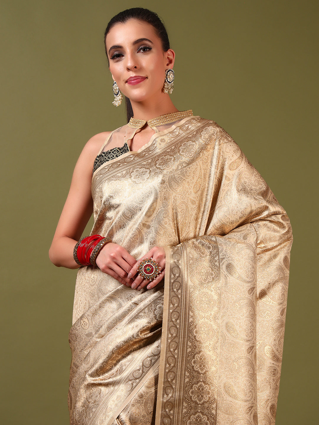 Traditional Banarasi Handloom Silk Saree with Ethnic Zari Paisley Weaving & Jhalar Pallu
