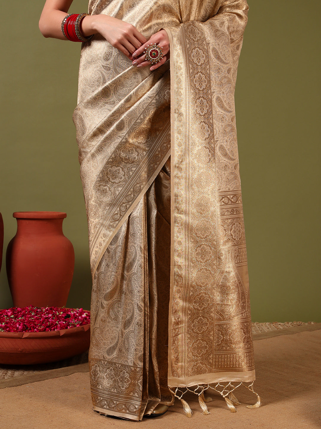 Traditional Banarasi Handloom Silk Saree with Ethnic Zari Paisley Weaving & Jhalar Pallu