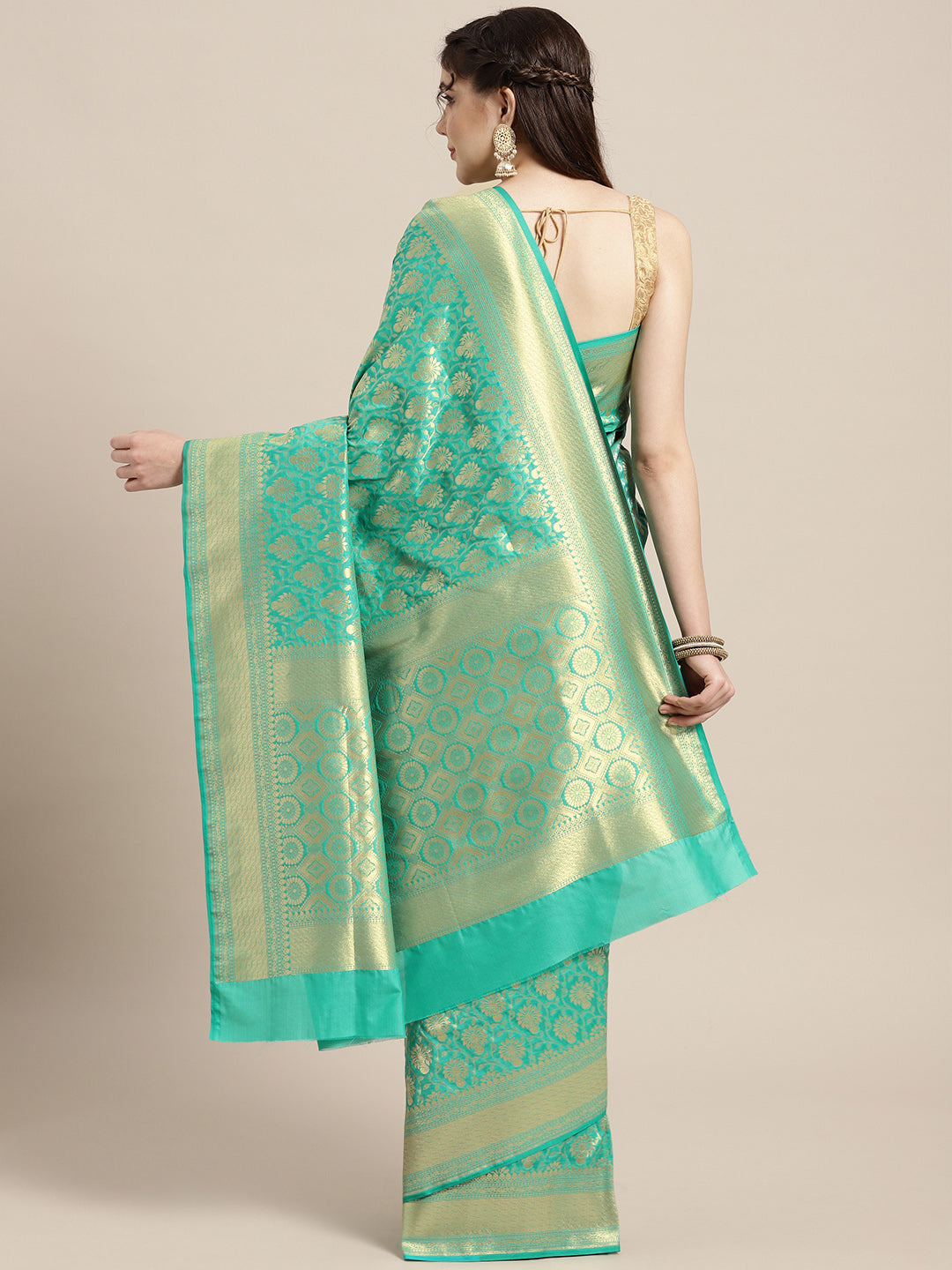 Kanjiwaram Silk Saree with Intricate Zari Floral Weaving