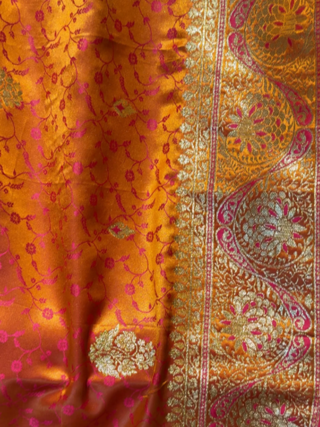 Banarasi Silk Heavy Zari & Meenakari Woven Floral Booti Saree